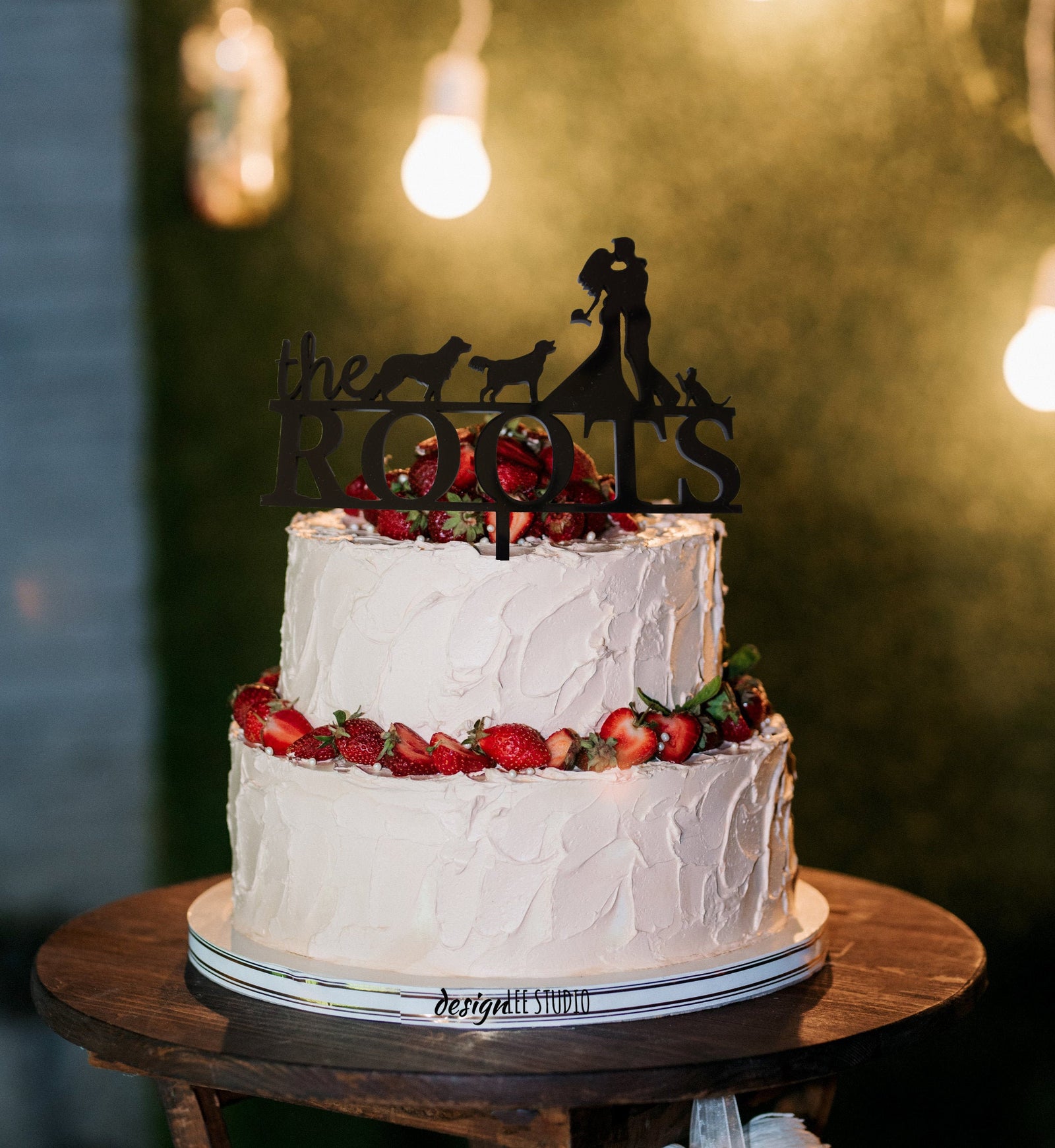 Silhouette Couple Cake Topper | Personalized Wedding Cake Topper | Include Family, Pets, Dog, Cat, Kids | Acrylic or Wood Cake Topper