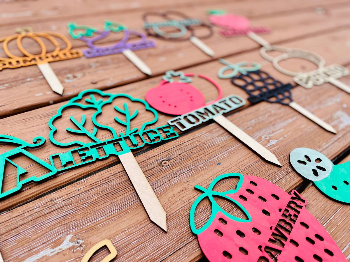 Custom Vegetable Garden Marker Stakes for Herb Garden Spring Gift Home Aesthetic Vegetable Marker Herb Markers Plant Tags Gardeners Gift